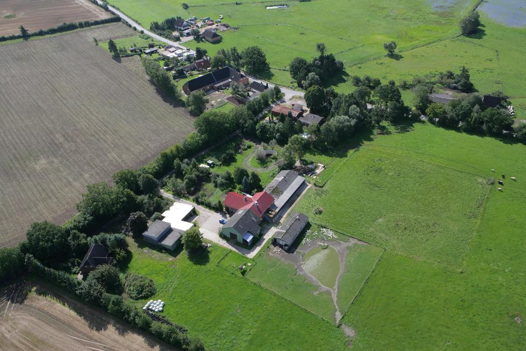 Hof Beuck Apartamento Travenhorst Exterior foto